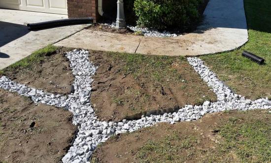 sistema de drenagem em uma casa de verão