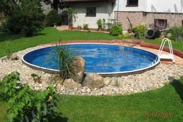 Piscina faça você mesmo na dacha