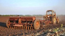 tratamento do solo com cultivador